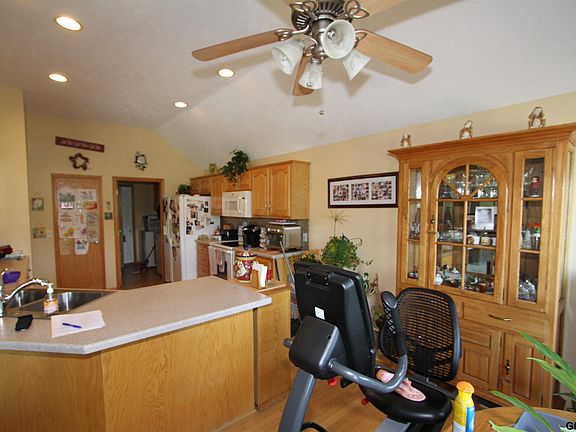 5th image of 4908 Fountain Dr