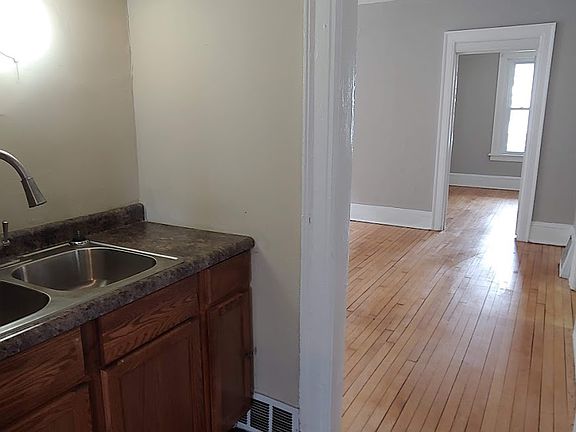 4th image of 3372 N Richards St #3372