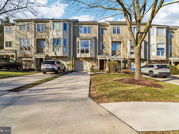 104 Lancefield Rd, Baltimore, MD 21209