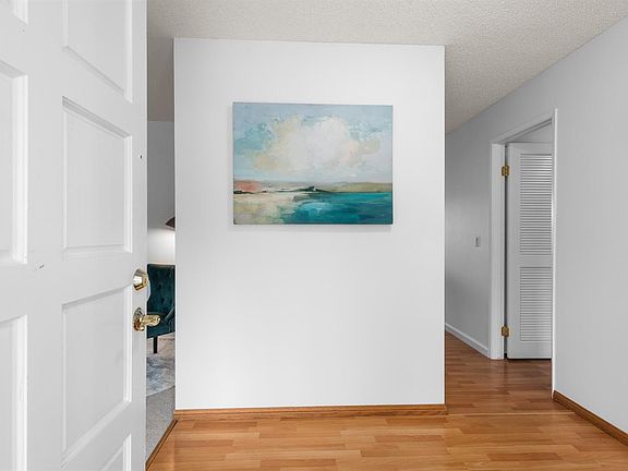 3rd image of 7291 Oakmont Drive