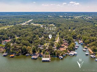 31447 S 617th Rd, Grove, OK 74344