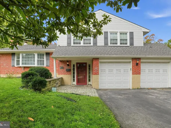 1901 Longcome Dr, Wilmington, DE 19810