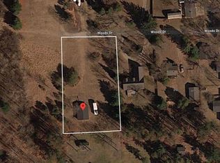 3815 Woods Dr, Fort Gratiot, MI 48059