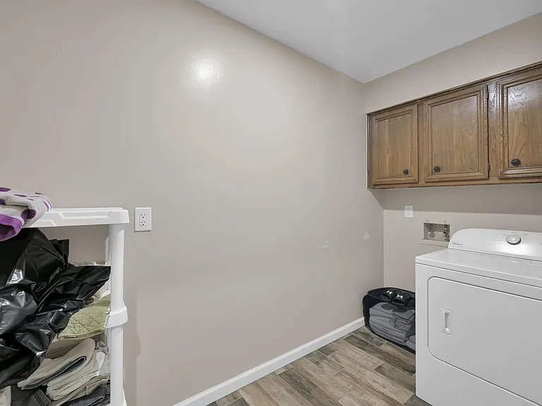 5928 Sinclair Dr — Photo 28