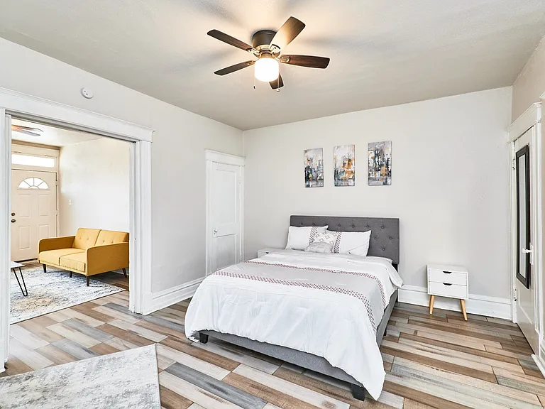 4932 Wise Ave #1 — Photo 5