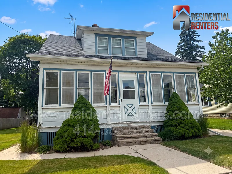 3 bed, 1.5 bath, 1650 sqft, $2,150 — Photo 2
