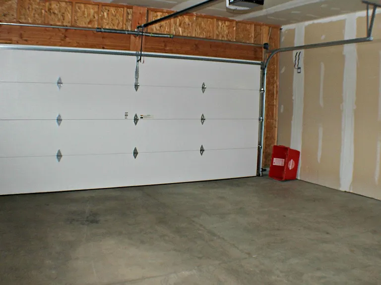 Pinedale Apartments and Red Cedar Townhomes — Photo 32