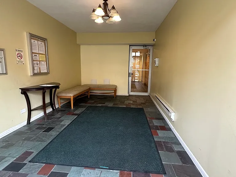 5953 N Kenmore Ave #101 — Photo 3