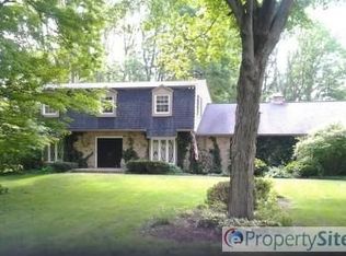 1319 Donnybrook Dr, Carmel, IN 46032