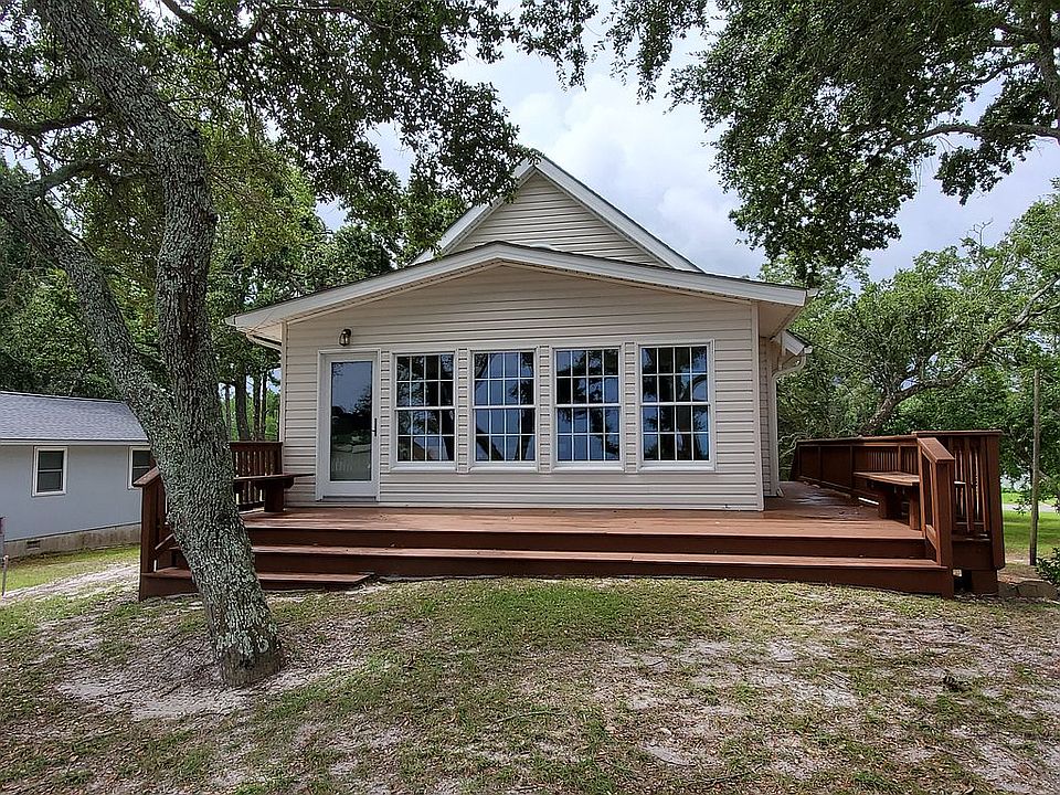 1st image of 203 Pamlico Pkwy