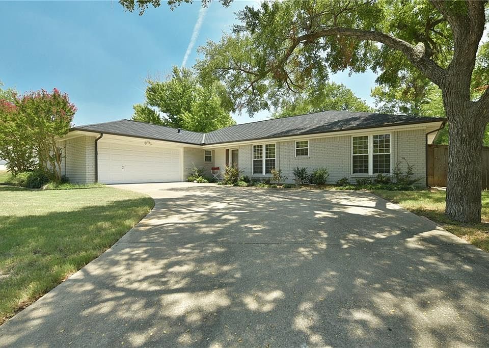 1st image of 7805 Skylake Dr