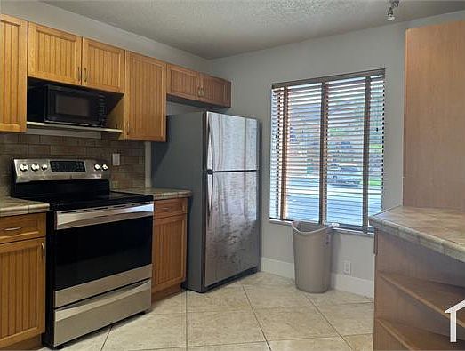 3rd image of 8211 NW 191st St #3-B