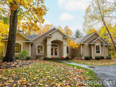 6855 Fallen Leaf Trl, Fennville, MI, 49408