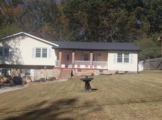 975 Ridgedale Dr, Lawrenceville, GA 30043