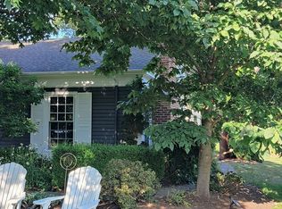 441 Bradley Rd, Bay Village, OH 44140