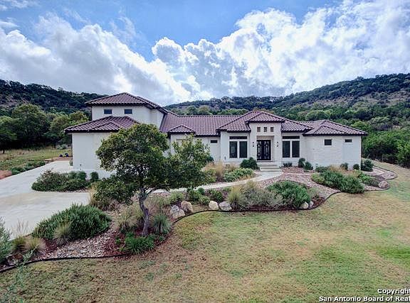 2nd image of 1036 Moonlight Dr