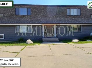 830 15th Ave SW APT 9, Cedar Rapids, IA 52404