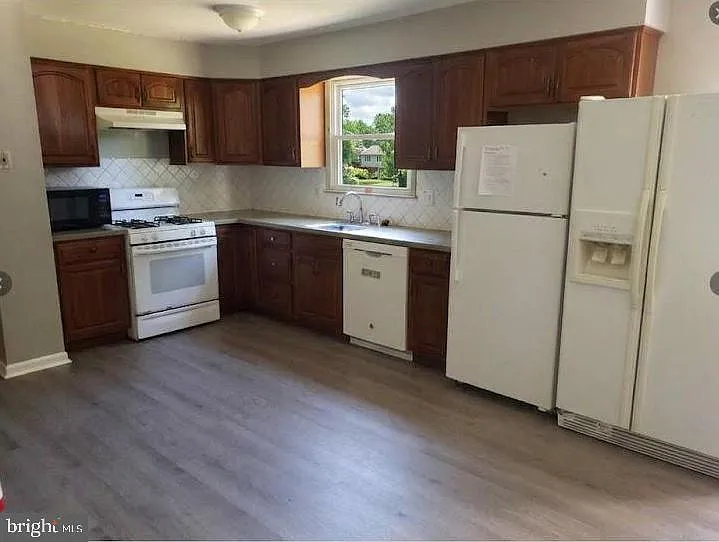 306 Cornell Rd — Photo 9