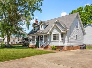 103 Oakcreek Dr, Easley, SC 29642
