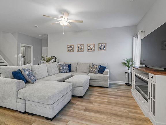 3rd image of 741 Enchantment Loop