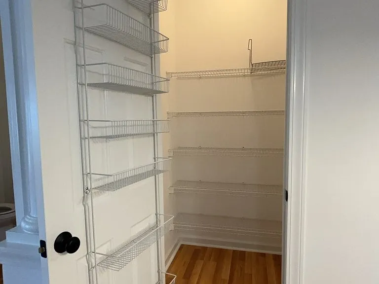 1544 Oxborough Cir — Photo 15