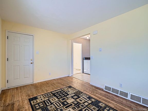 5th image of 2611 S Knox Court