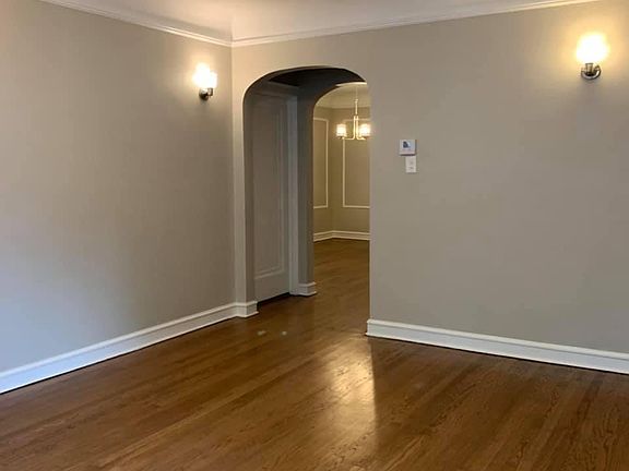 3rd image of 5444 N Kimball Ave #1