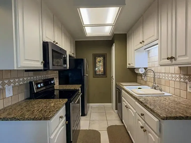 15421 Seamount Cay Ct #104 — Photo 11