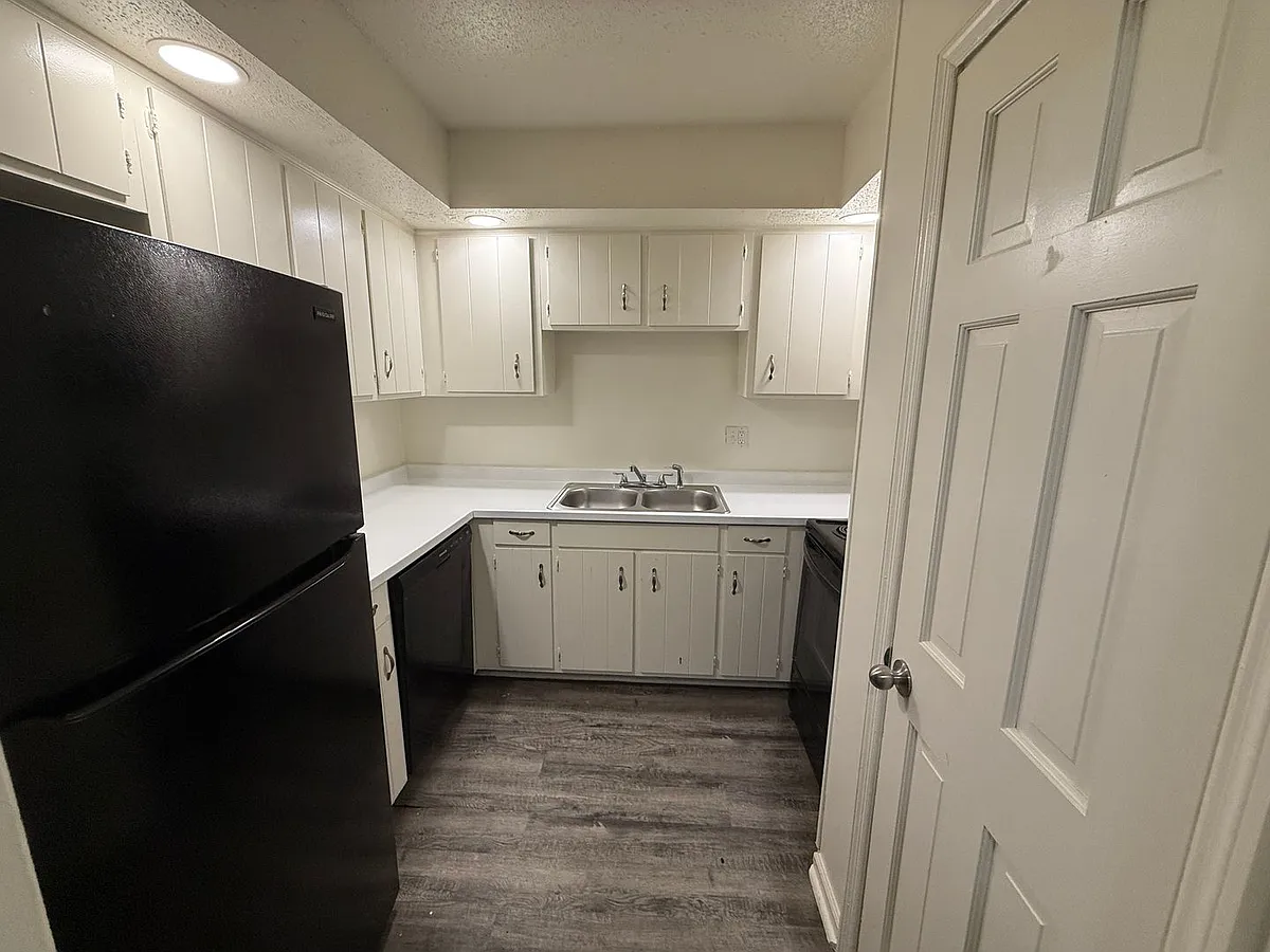 Floor plan 214