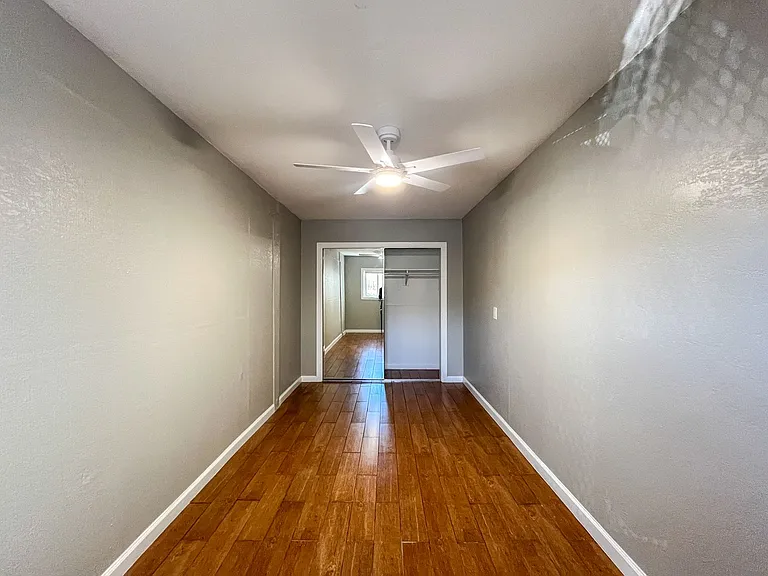 11303 S Lemoli Ave — Photo 28
