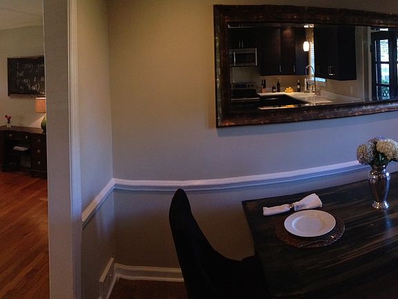 4th image of 4612 Bromley Ln