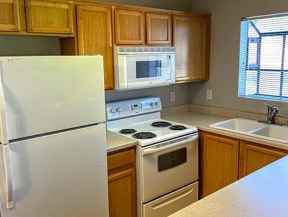 4th image of 2984 Juniper Hills Blvd Unit 204