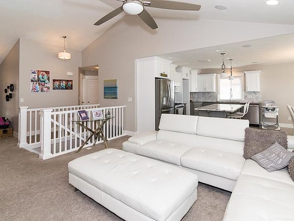 4th image of 1704 S Bergamo Ct