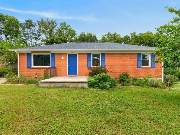228 Laurel Ln, Nicholasville, KY 40356