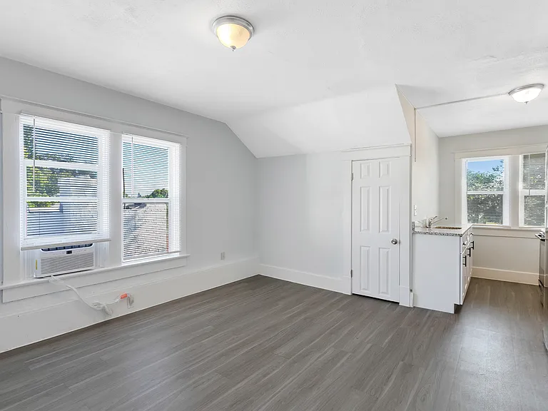 812 Pennsylvania Ave #3 — Photo 8