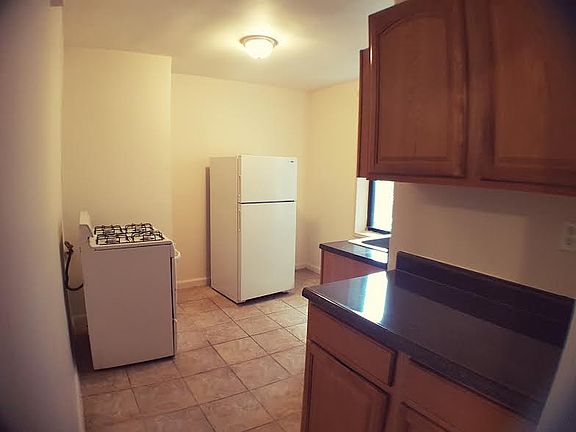 4th image of 60 E 17th St APT 3D