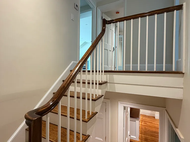 96 Mount Vernon St #4 — Photo 17