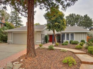 8908 Castle Park Dr, Elk Grove, CA 95624