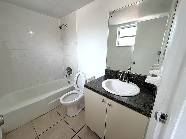 2127 Davie Blvd #115 — Photo 12