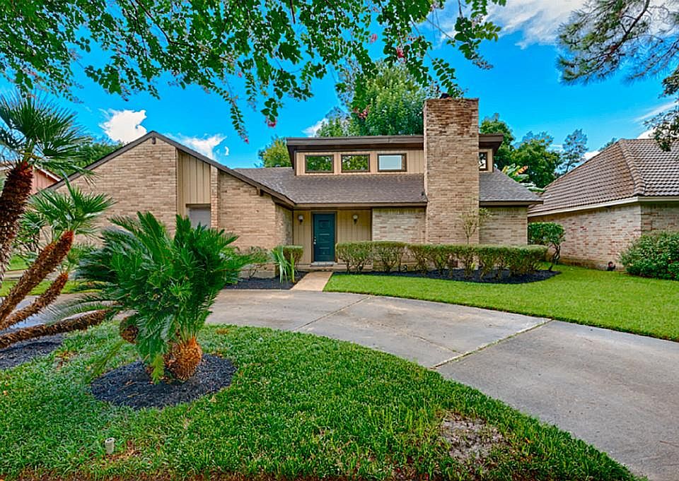 1st image of 5511 Moss Glenn Ln
