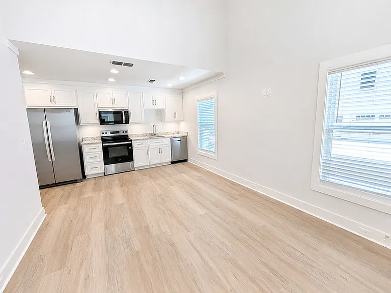 1541 Payne St #3 — Photo 2