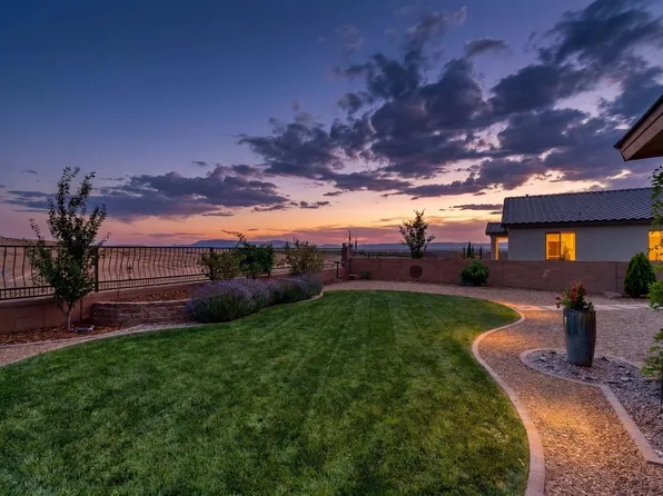 1412 Valle De Colores St NW, Los Lunas, NM 87031