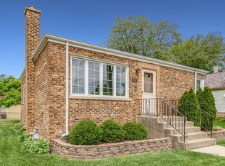 3526 Madison Ave, Brookfield, IL 60513