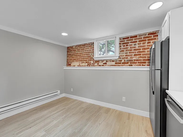 1584 Meade St — Photo 27