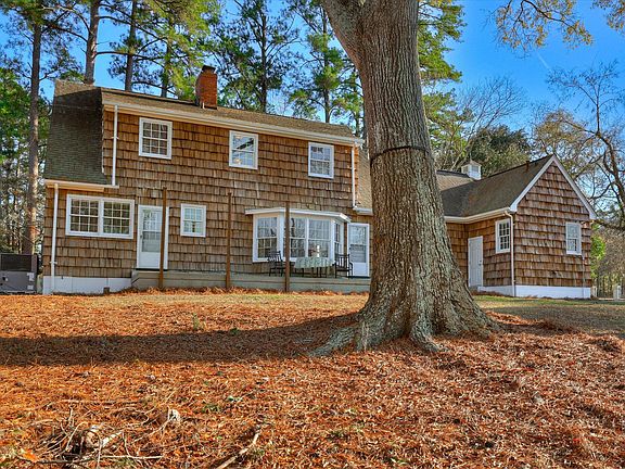 54th image of 134 Lake Bluff Drive