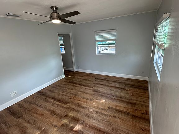 2nd image of 917 56th Ave N #919
