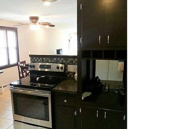 5th image of 58 Yvonne Ave