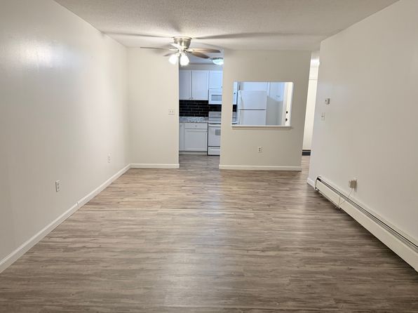 2 Strawberry Bank Rd