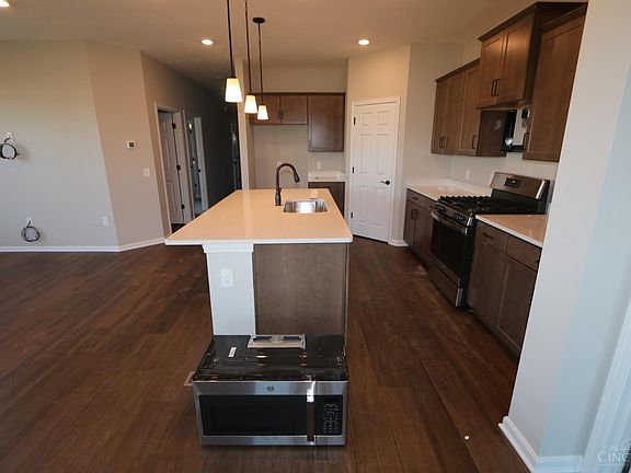 5th image of 4847 Osprey Point Dr #35