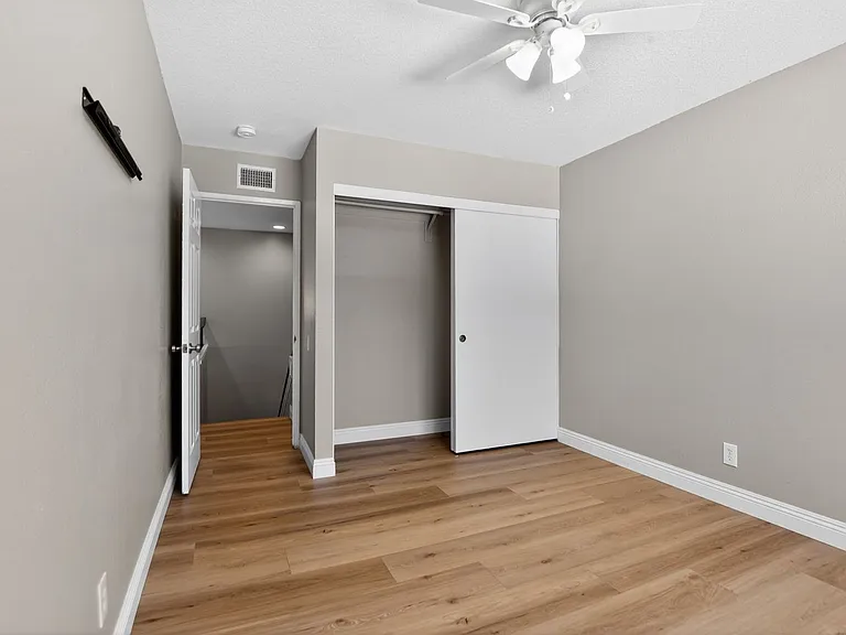 2173 Arbor Cir — Photo 33